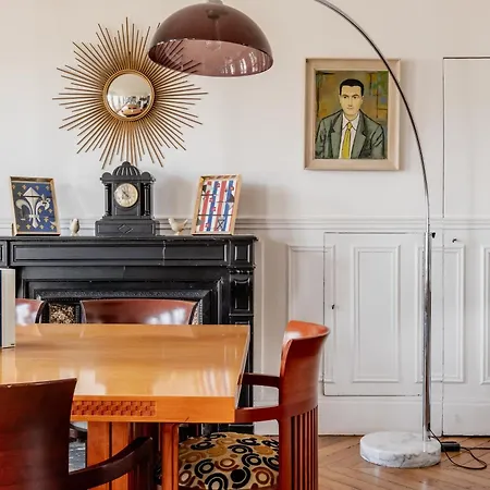 Veeve - Eclectic Eminence Paris